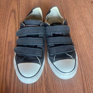 Converse | Women’s Velcro slip on shoes